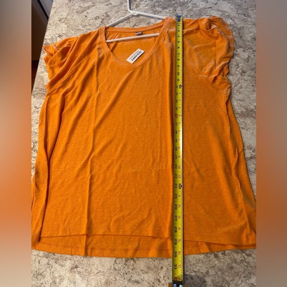 Women’s Old Navy V Neck Tee Shirt Short Sleeve Large NWT - Picture 7 of 9